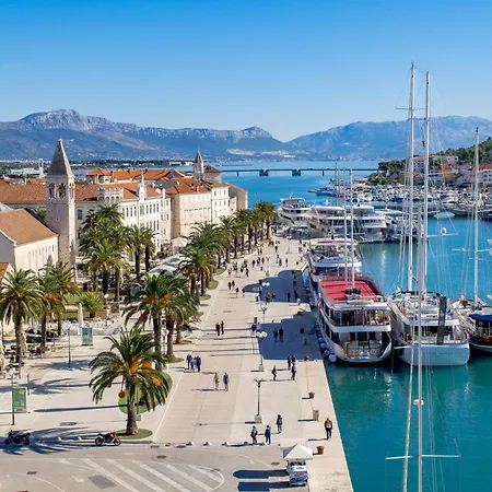 Chill & Lux - 20m To The Sea Trogir